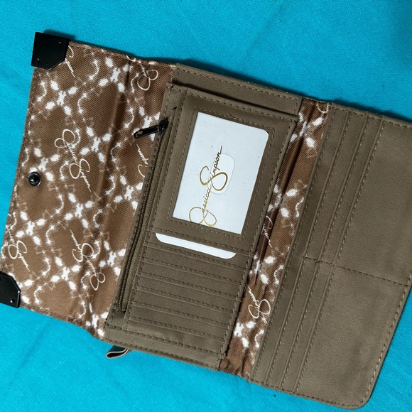 Jessica Simpson wallet - Picture 2 of 7